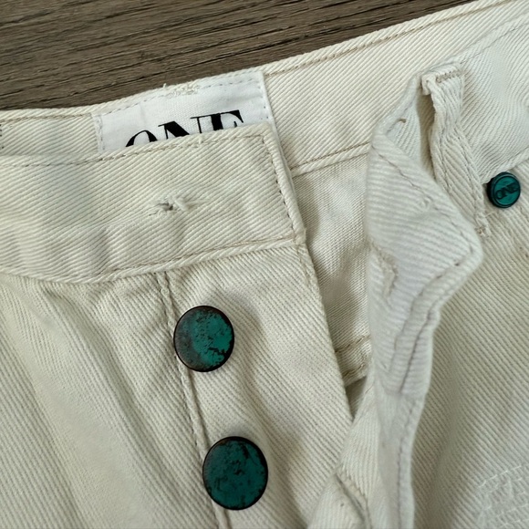 One Teaspoon Hawks High Rise Twisted Cuff Hem Distressed Shorts - Size 26 - NWT - Picture 5 of 15